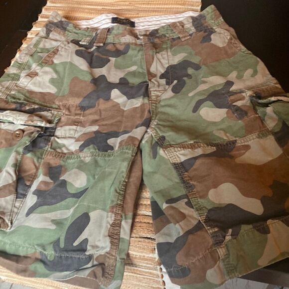 EUC RL Polo cargo shorts in camouflage size 29 - Picture 1 of 5